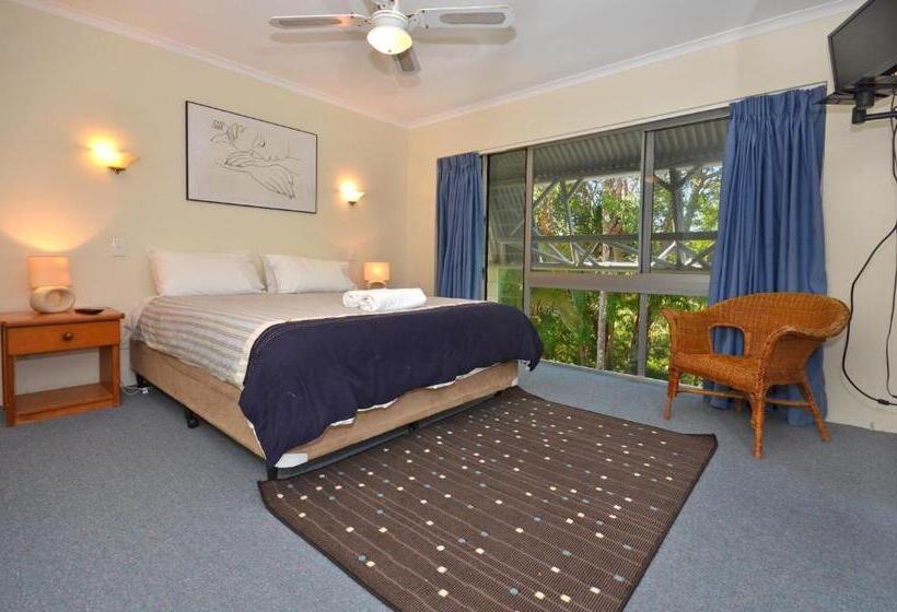 3间卧室的房子, Raintrees Moffat Beach