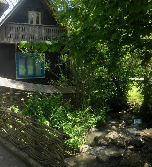 בית, חדר שינה 1, The Village Pension