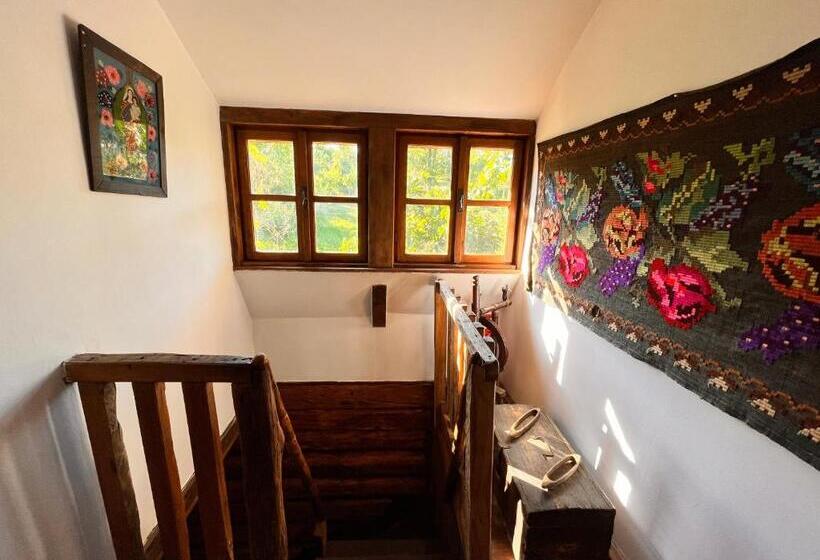 בית, חדר שינה 1, The Village Pension