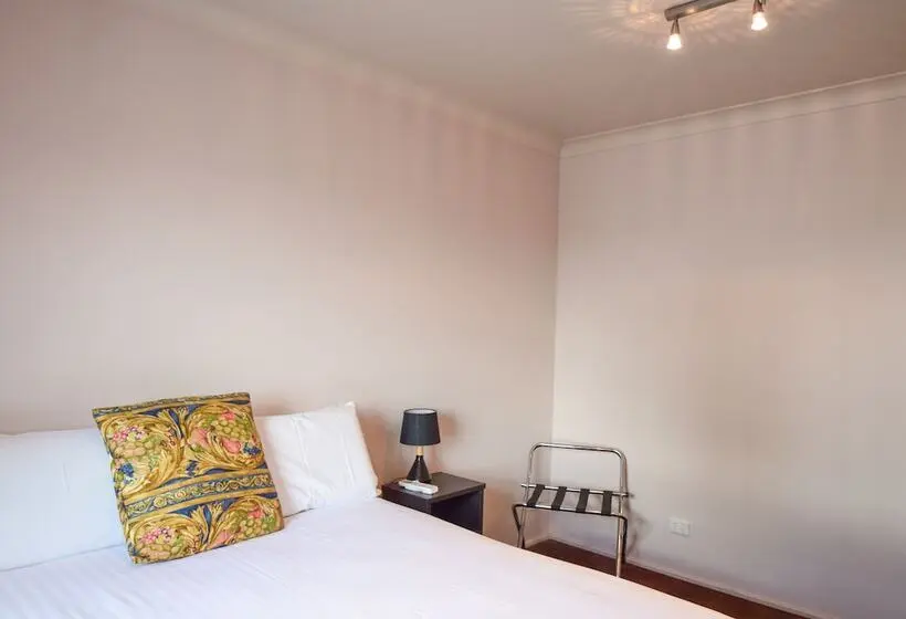 １ベッドルームアパートメント, Station Hotel Motel Kurri