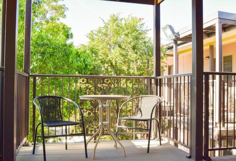 חדר סטנדרט מותאם לאדם עם מוגבלויות, Station Hotel Motel Kurri