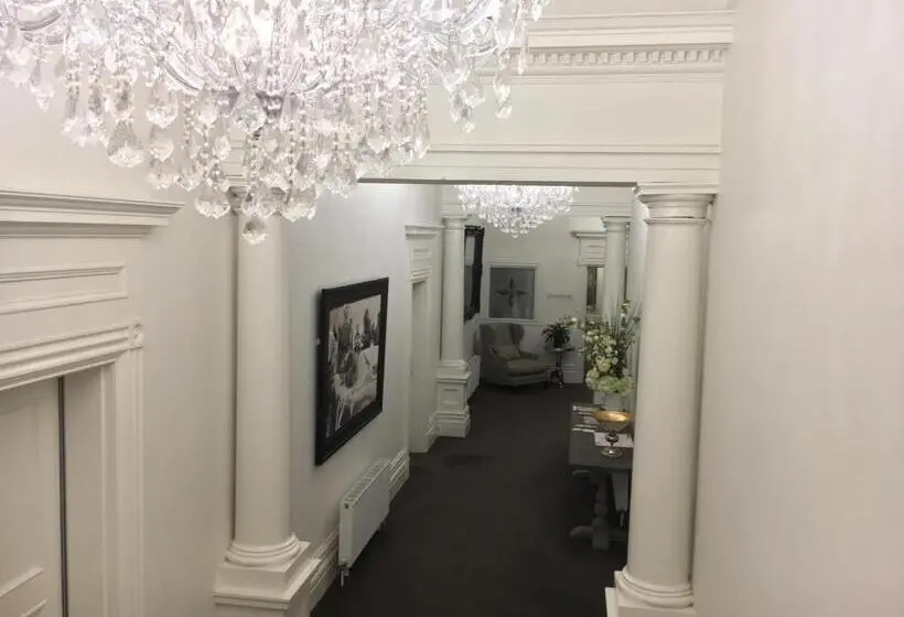 エクゼクティブワンルーム, Ballarat Premier Apartments