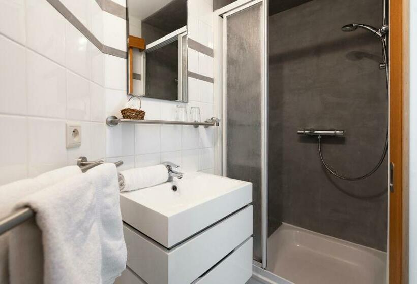 Номер Стандарт, Le Marronnier