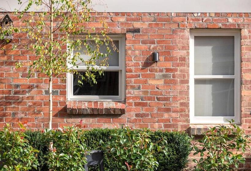 带1个卧室带观景的公寓, The Rivulet