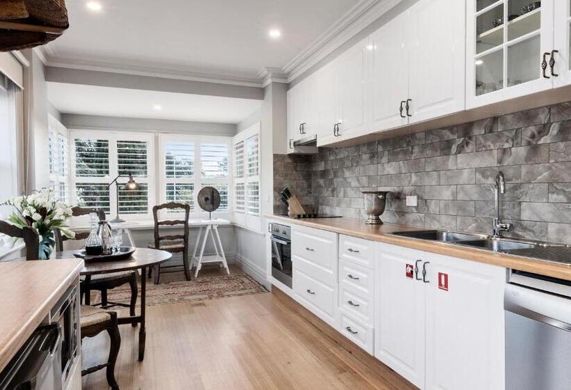 带1个卧室带观景的公寓, The Rivulet