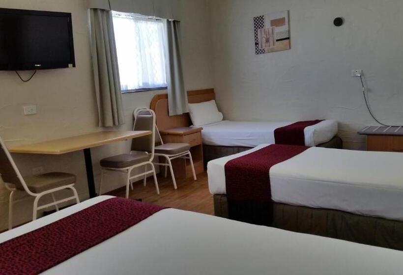 Семейный Номер, Espana Motel