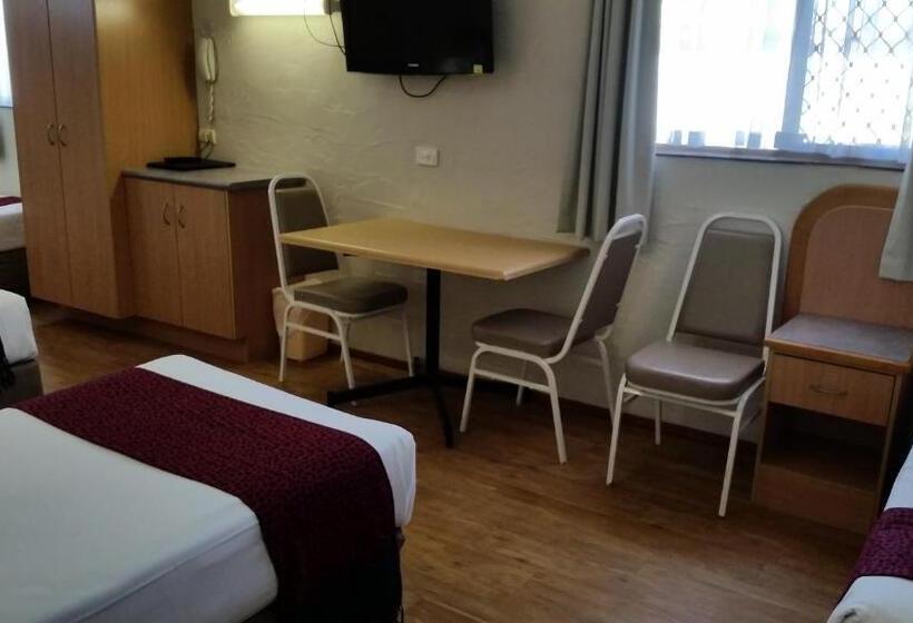 غرفة عائلية, Espana Motel