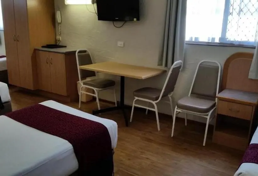 ファミリールーム, Espana Motel