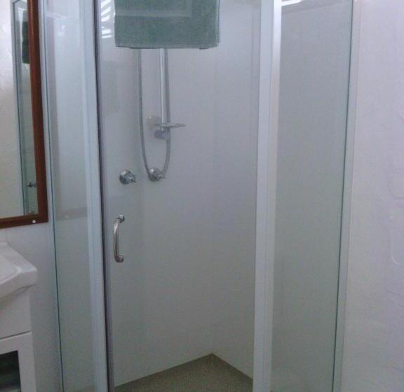 جناح سرير كينج, Espana Motel