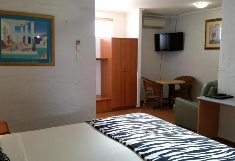 キングサイズベッドのスイートルーム, Espana Motel