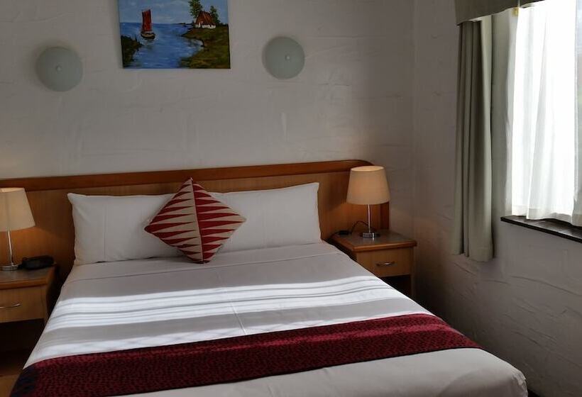 Люкс 2 Спальни, Espana Motel