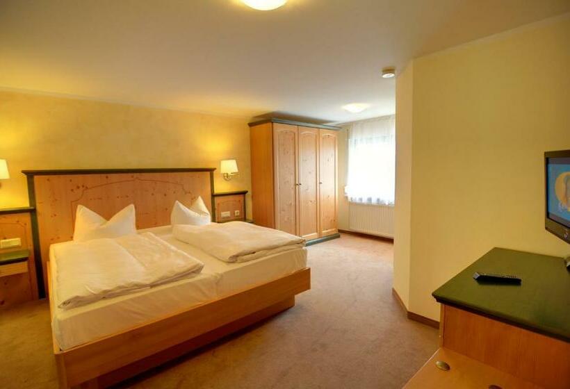 شقة غرفة واحدة, Ferienpension Seeblick