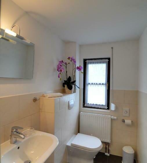 شقة غرفة واحدة, Ferienpension Seeblick