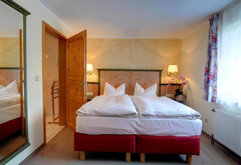 شقة غرفة واحدة, Ferienpension Seeblick