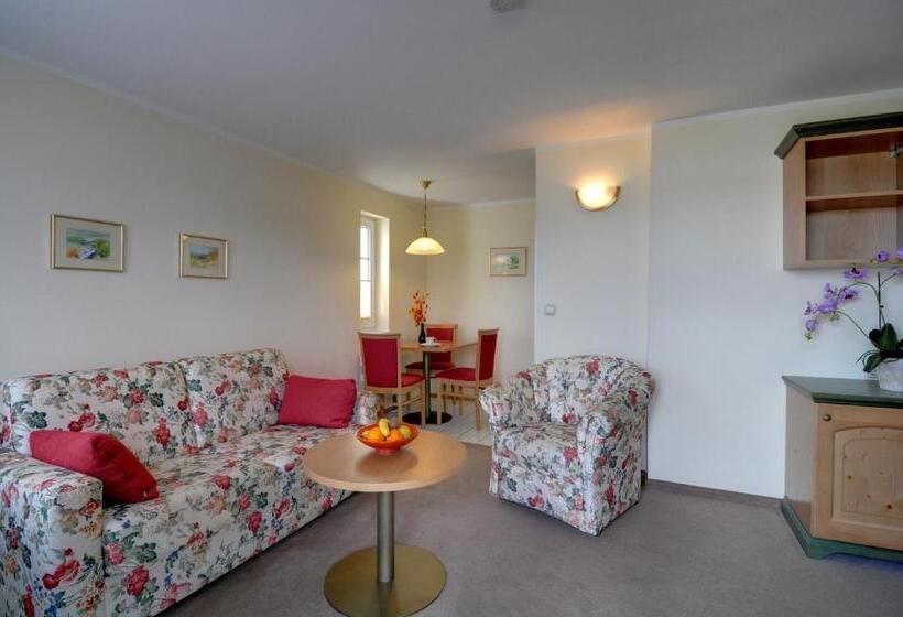 شقة غرفة واحدة, Ferienpension Seeblick