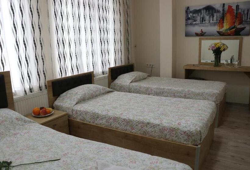 غرفة قياسية رباعية, Golden Apple