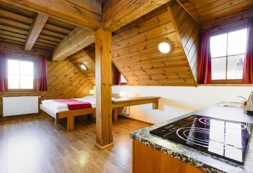 ２ベッドスイートルーム, Leyla