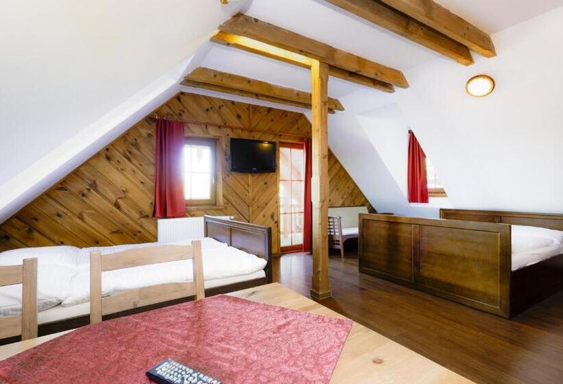 バルコニー付スタンダード４ベッドルーム, Leyla