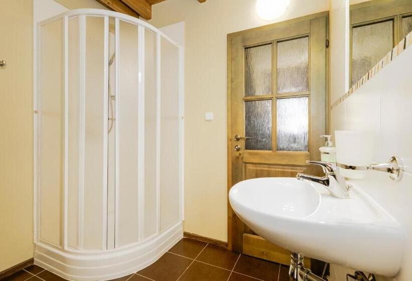 バルコニー付スタンダード４ベッドルーム, Leyla