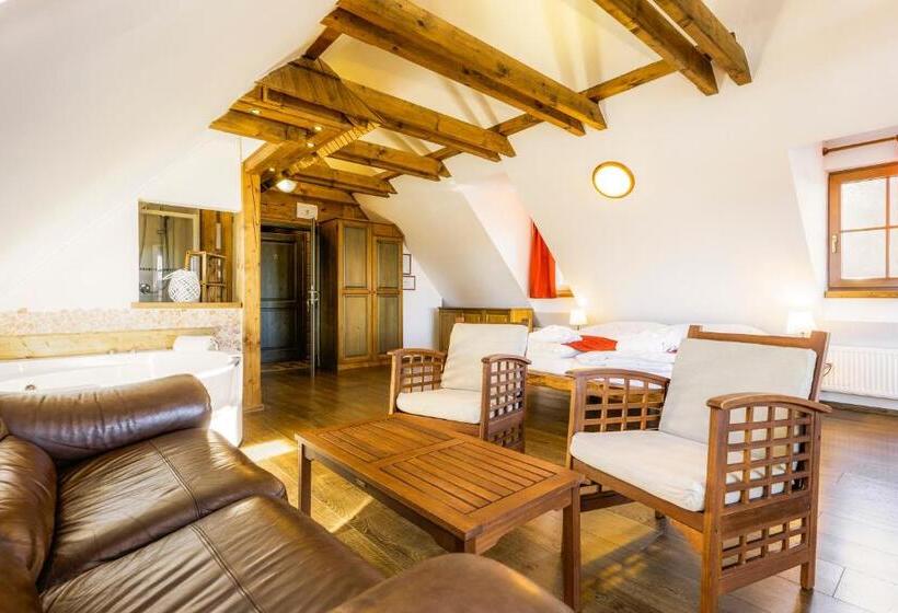 キングサイズベッドのスイートルーム, Leyla