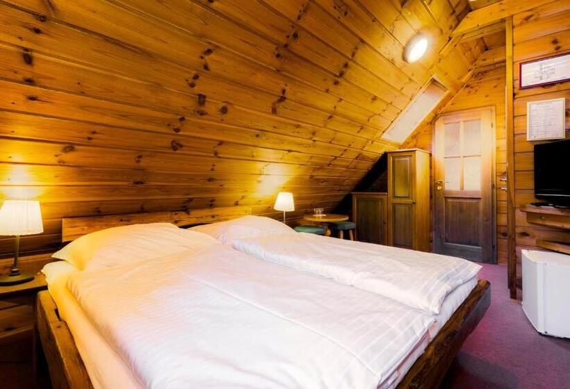 エコノミールーム, Leyla