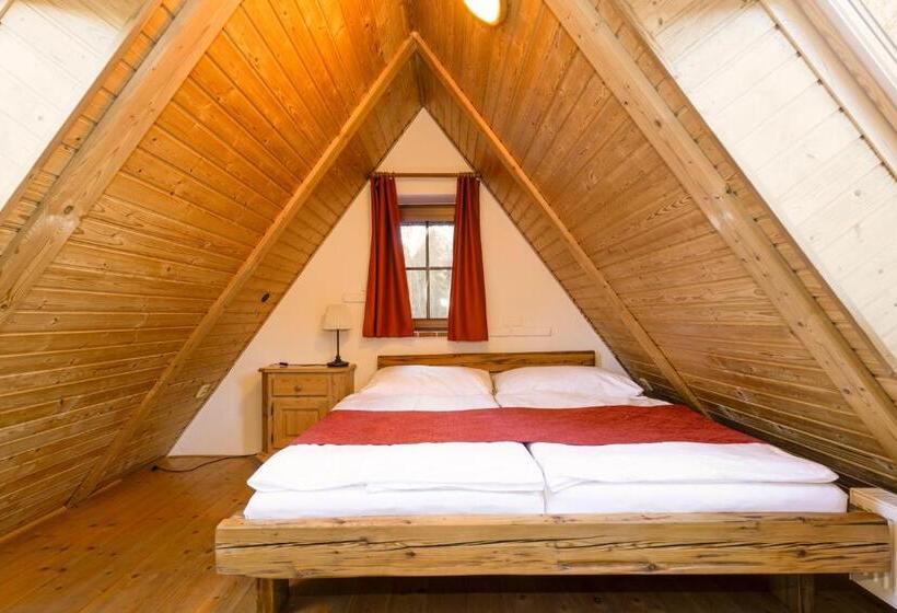 １ベッドルームドゥプレックスアパートメント, Leyla