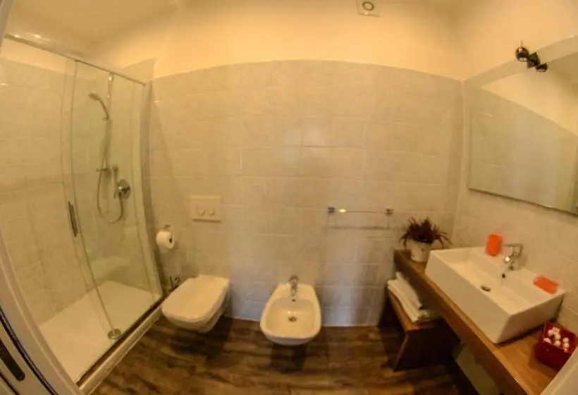 Chambre Standard, National