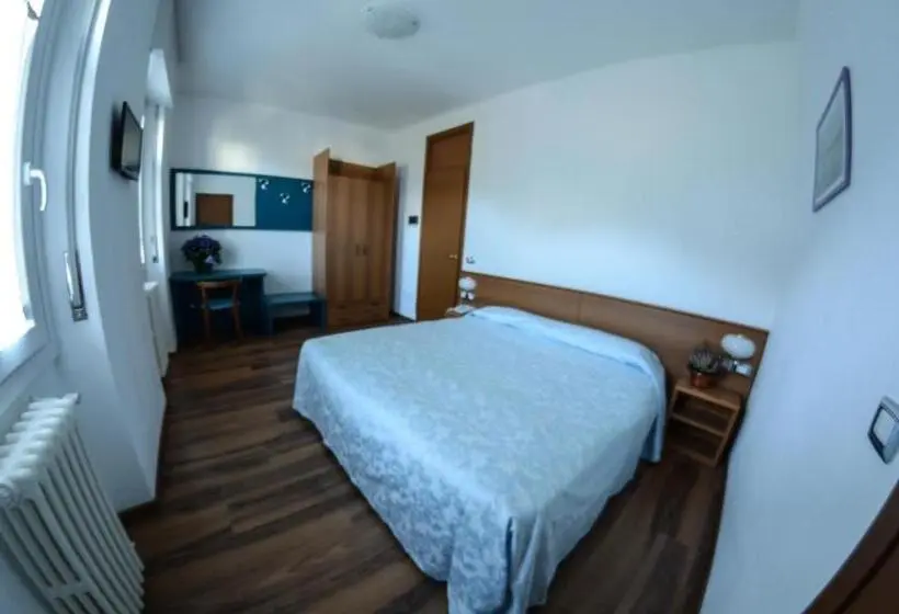 Chambre Standard, National