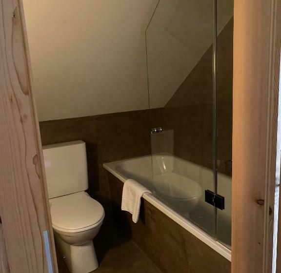 غرفة قياسية فردية, Sanetsch