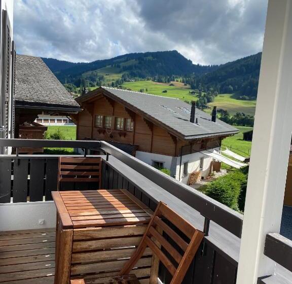 غرفة قياسية, Sanetsch