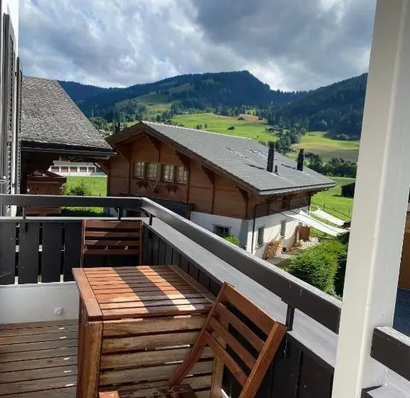 Standard Room, Sanetsch