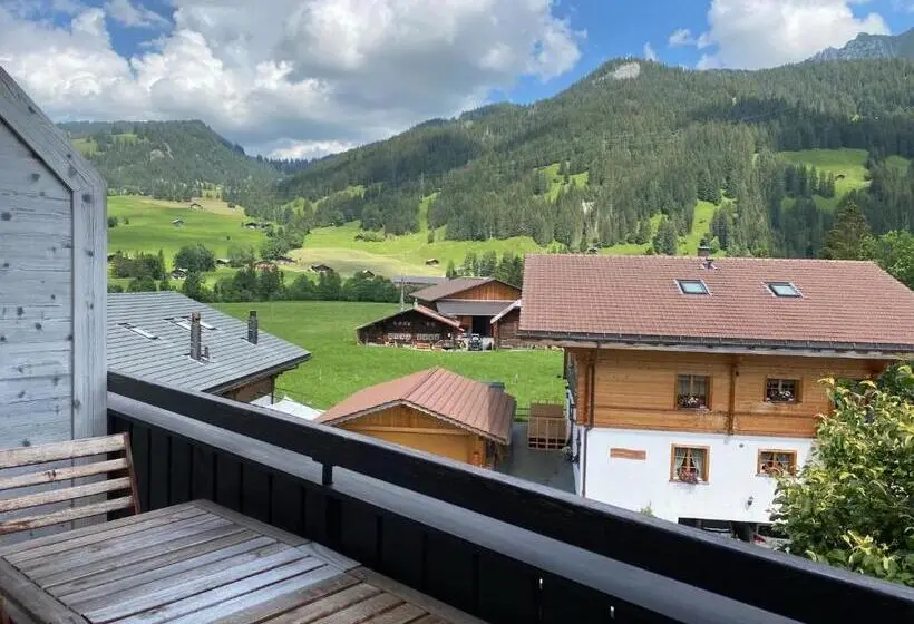 Deluxe Suite, Sanetsch