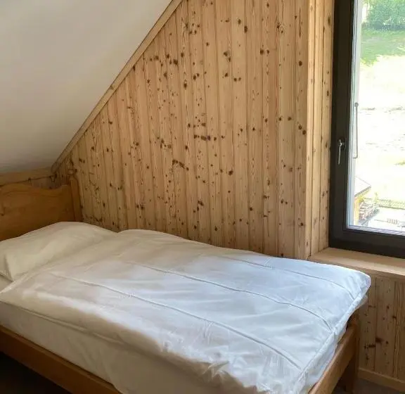 2 Bedroom Suite, Sanetsch