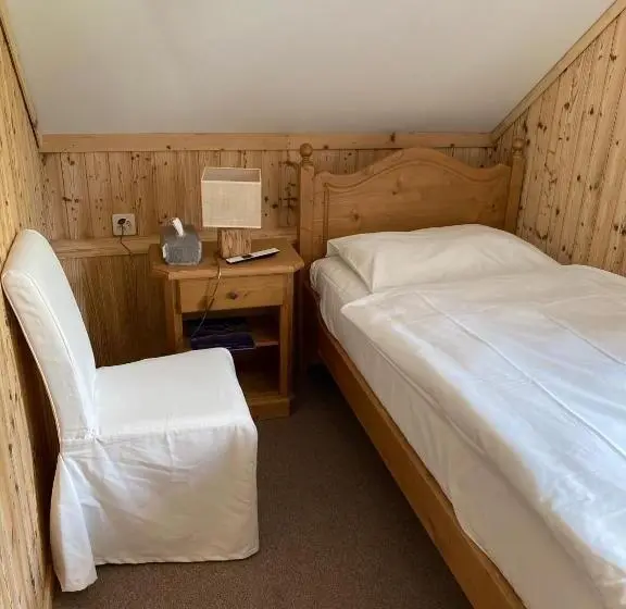 2 Bedroom Suite, Sanetsch