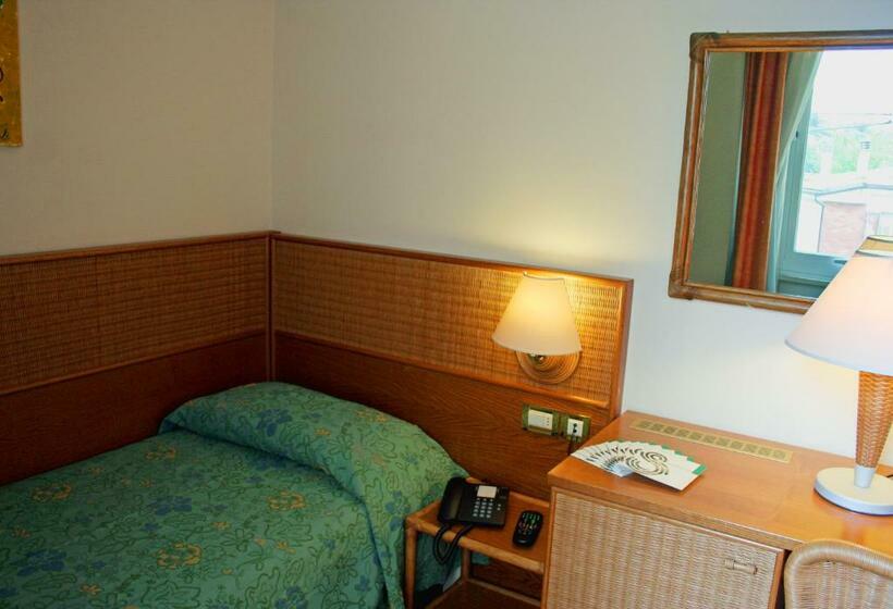 スタンダードシングルルーム, Scogliera