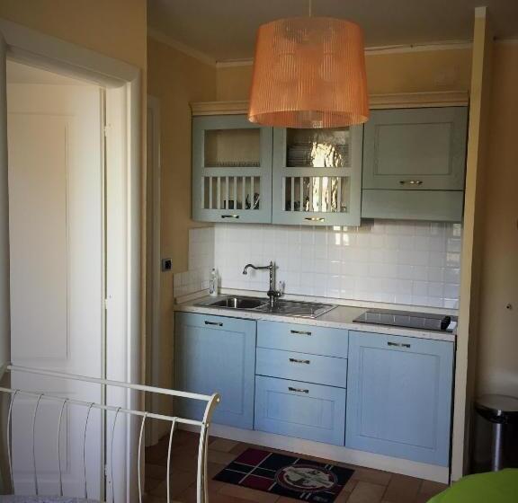 דירת חדר, La Posada