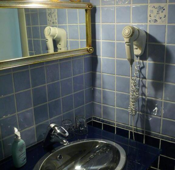 דירת חדר, La Posada