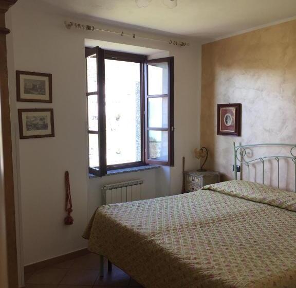 דירת חדר, La Posada