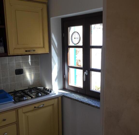 דירת חדר, La Posada