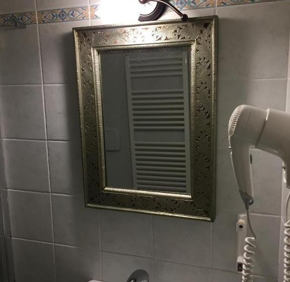 דירת חדר, La Posada