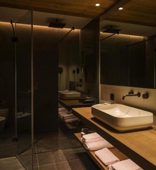 Полулюкс, Olangerhof Hotel & Spa