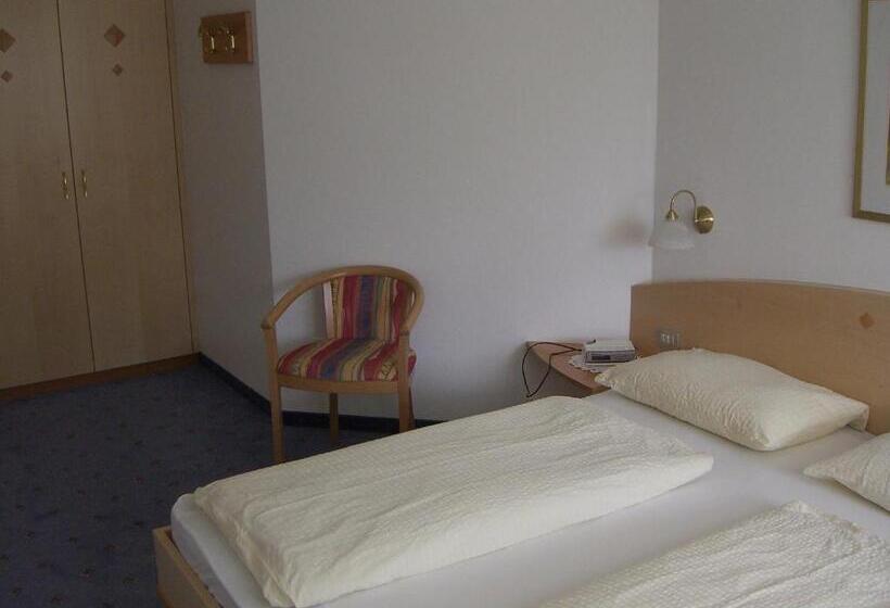 2 Bedrooms Apartment Mountain View, Residence Königsrainer