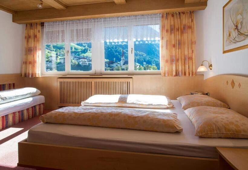 2 Bedrooms Apartment Mountain View, Residence Königsrainer