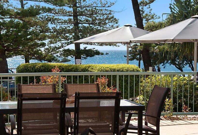 2 Bedroom Apartment with Views, The Norfolks On Moffat Beach