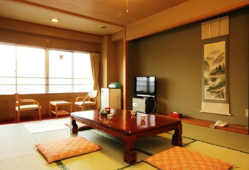 غرفة قياسية, Uzuraya