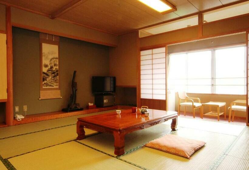 غرفة قياسية, Uzuraya