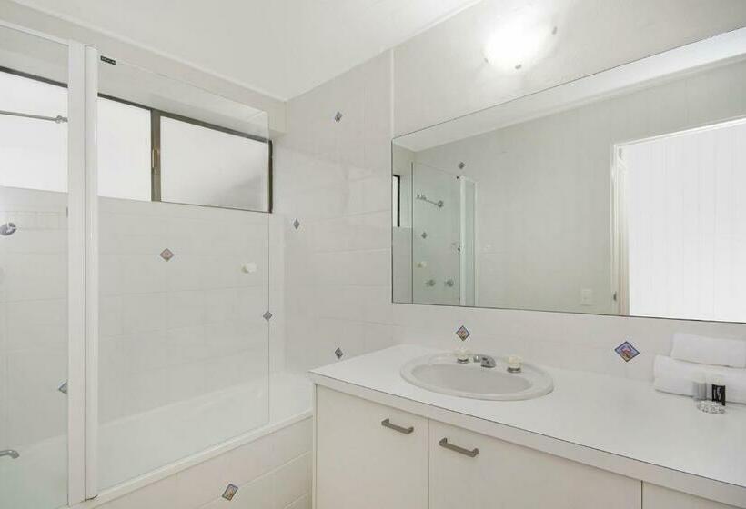 דירת שני חדרים, Tea Trees