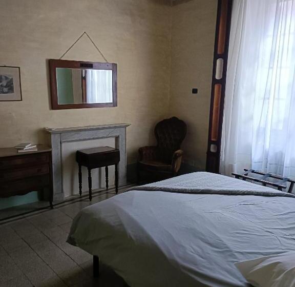 غرفة قياسية, 44   Mu Ni