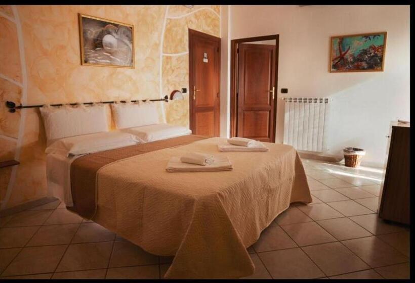 침실 3개 아파트, La Marmora