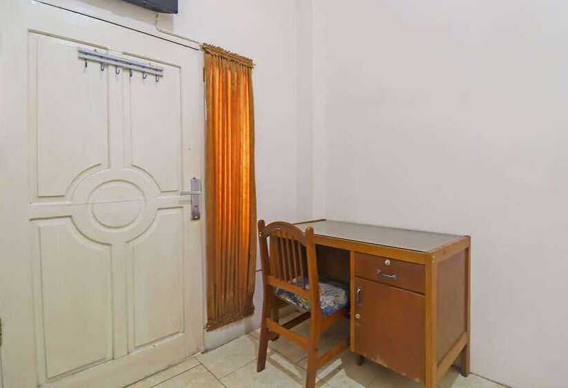 디럭스 룸, Oyo Life 2899 Ardilia Kost